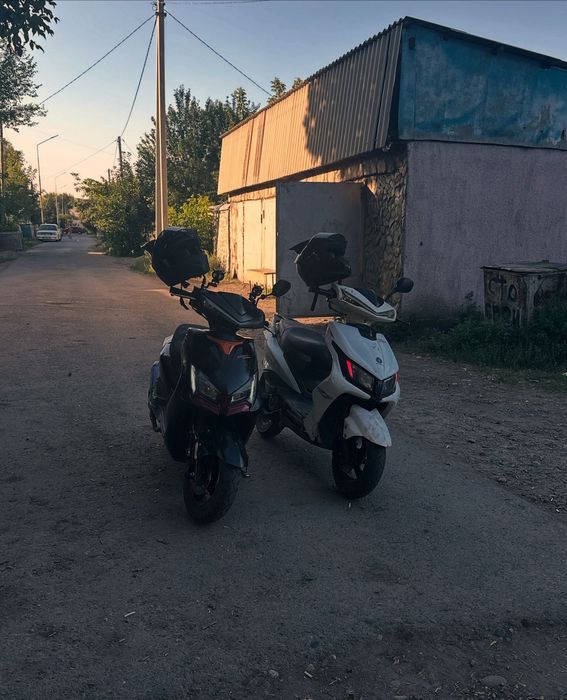 В продаже скутер м8 про