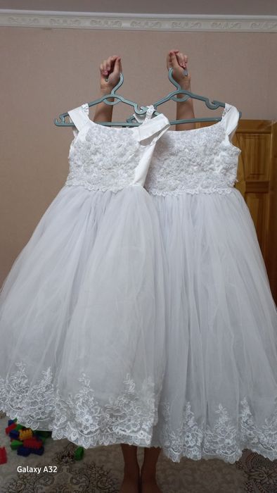 Белые платья, идеальном  состоянием