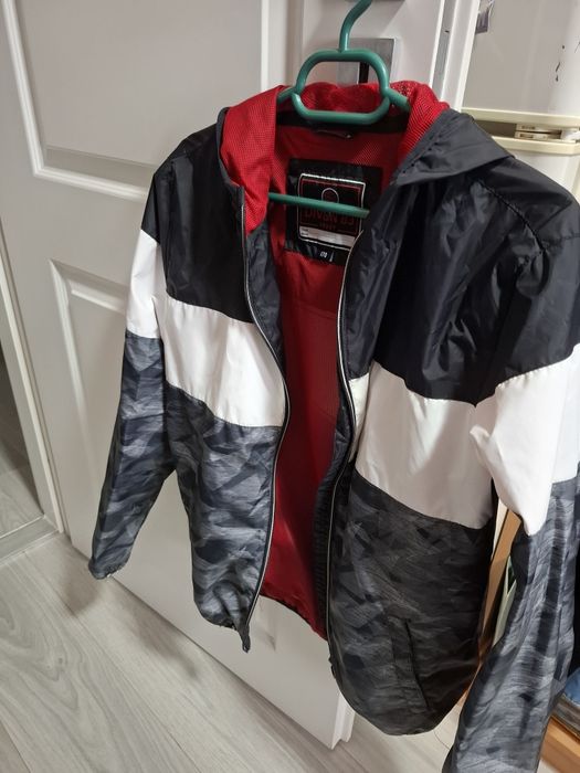 Geaca de vant marimea 170