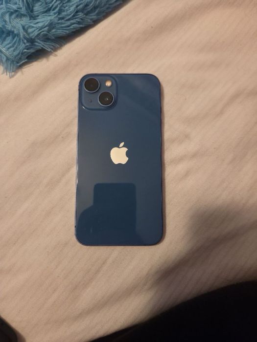 Обменяю айфон 13