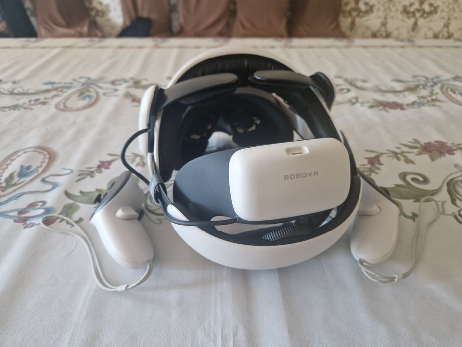 Meta quest 3 512гб вместе с креплением BOBOVR S3 Pro