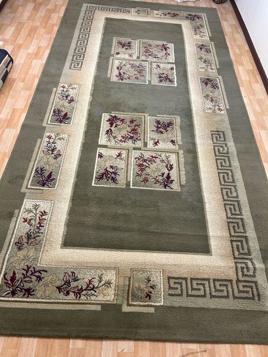 Ковры б/у в хорошем состоянии