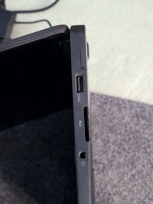 Dell notebook Latitude E7270