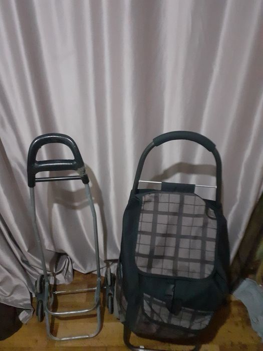 Продам сумку тележку не дорого