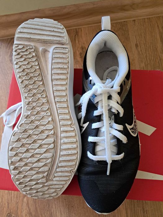 Маратонки Nike, размер 36,5