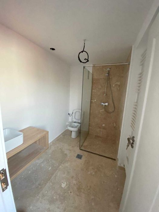 Vanzare/inchiriere imobil P+2 cu 10 apartamente 2 camere