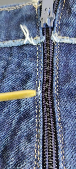 ghete cizme lungi material blugi, NOI, marimea 39 , cu mic defect