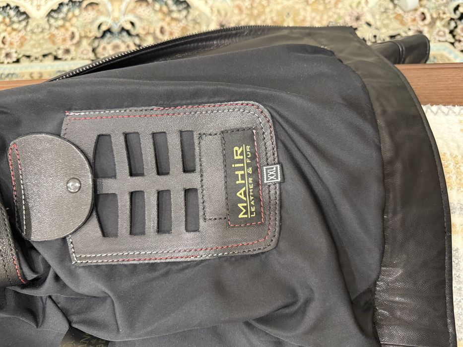 Продается куртка мужская 52 размер