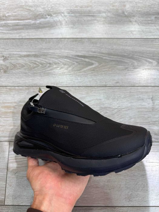 Кроссовки Salomon Odyssey Elmt Advanced Gore-Tex.