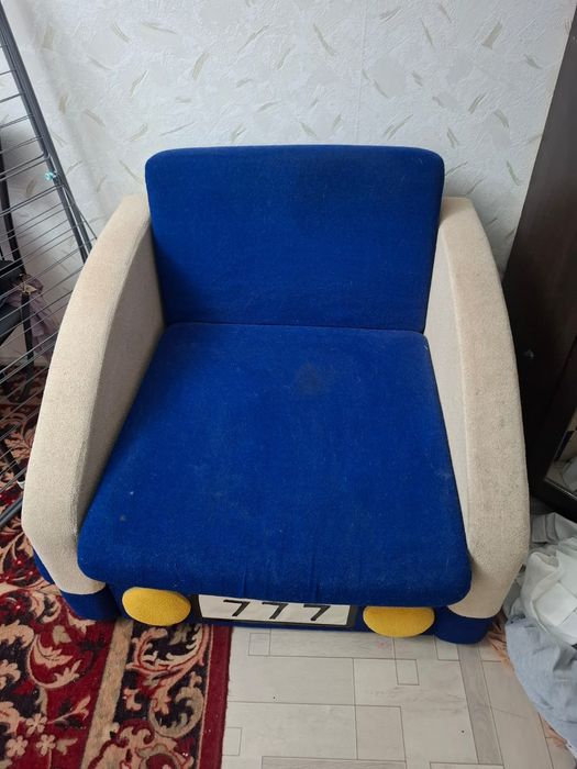 Срочно продам кресло, диван