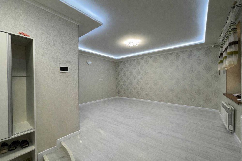 Продается Дом / Участок, 3,5 сот, Багсарай, гостиница Россия (87648)