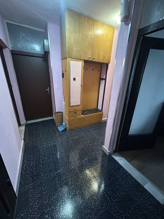 Дава се под наем Тристаен апартамент в Враца, Център - 74 кв.м за 298.86 € - Снимка #11