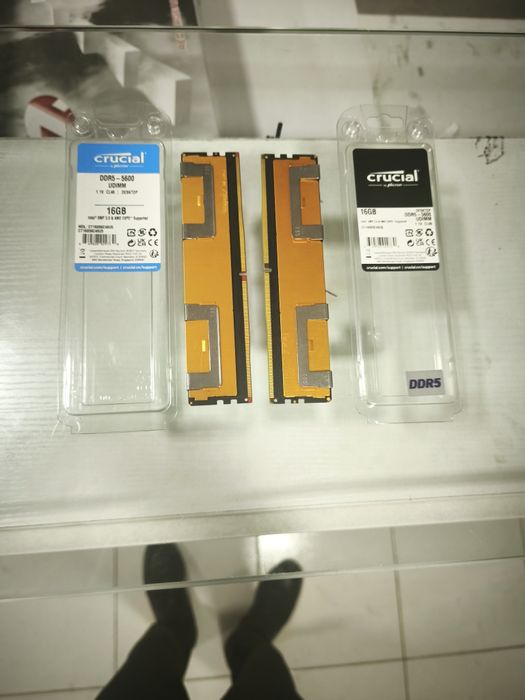 Crucail ddr 5 16gb × 2 ta bor