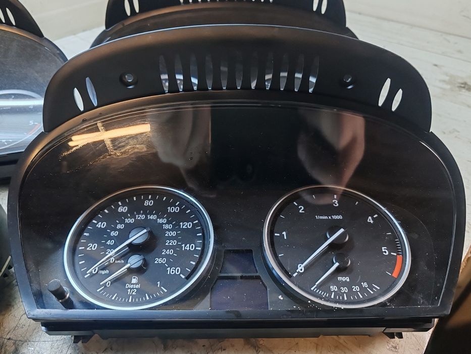 Ceas bord BMW E61 E60 520d 525d 250lei buc