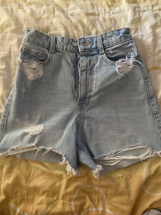 Къси светли гащи Zara