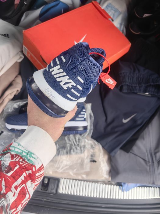 Мъжки маратонки Nike air max последни 41 номер