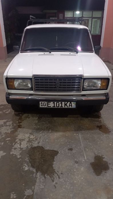 Ваз 2107 в хорошем состаяние