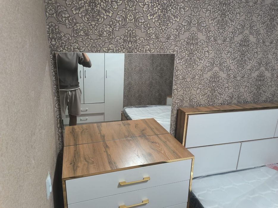 Продам кровать и комод