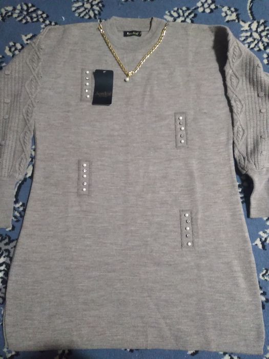 Sumka va tunika sotiladi