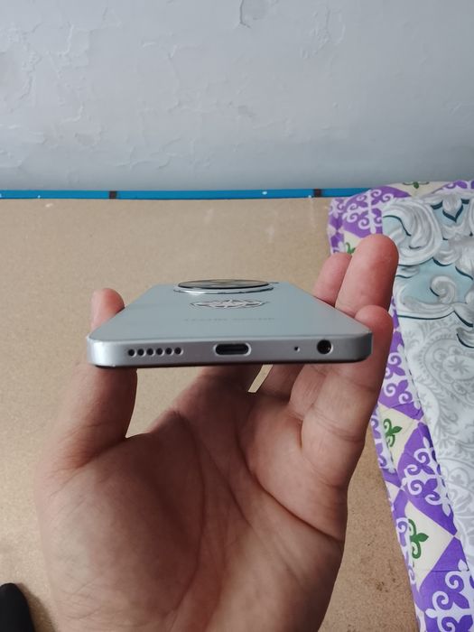 Продам Tecno Spark 30C 128Gb