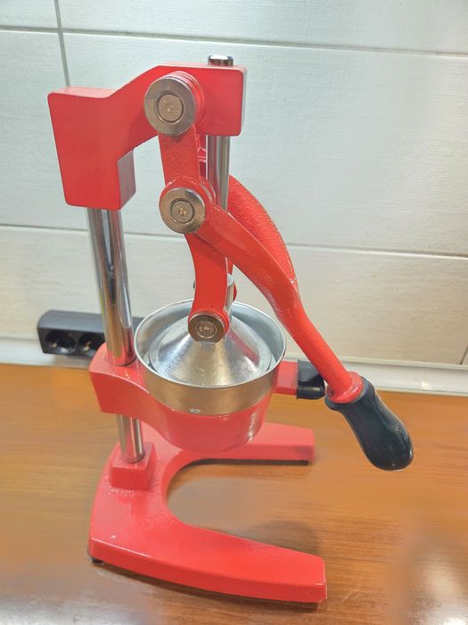 Storcator manual citrice/rodii Kring