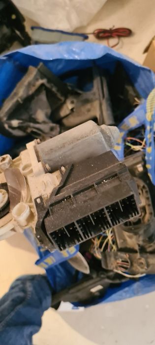 Piese ibiza 6l oglinda stop motoras geamuri electrice caseta directie