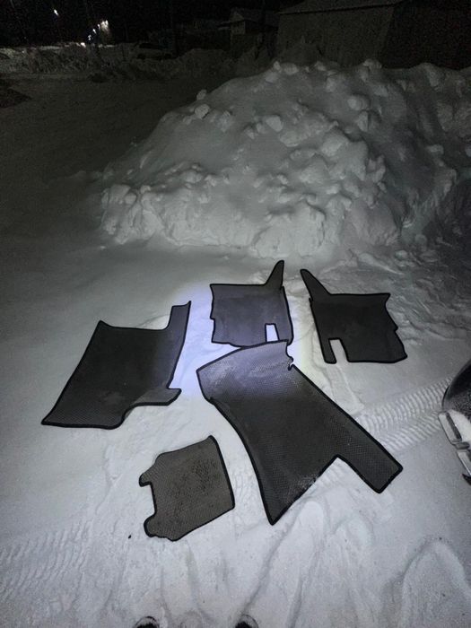 Продам коврики ева на приору