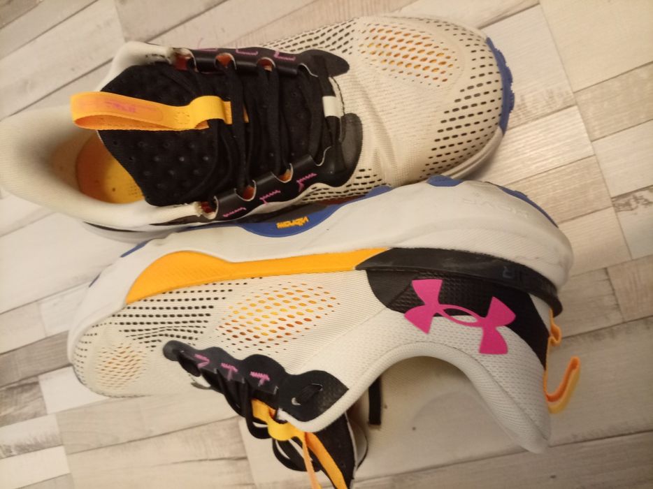 Adidasi Under Armour 42-43