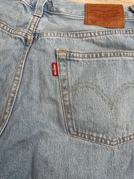 Дамски къси панталони Levis 501 и дънкова пола
