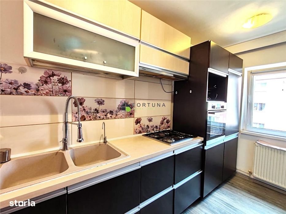 Apartament 3 camere , etaj intermediar - Astra