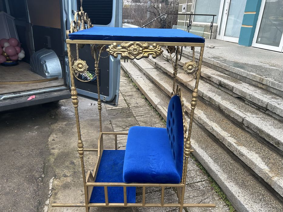 Трон за сватби за сюнет