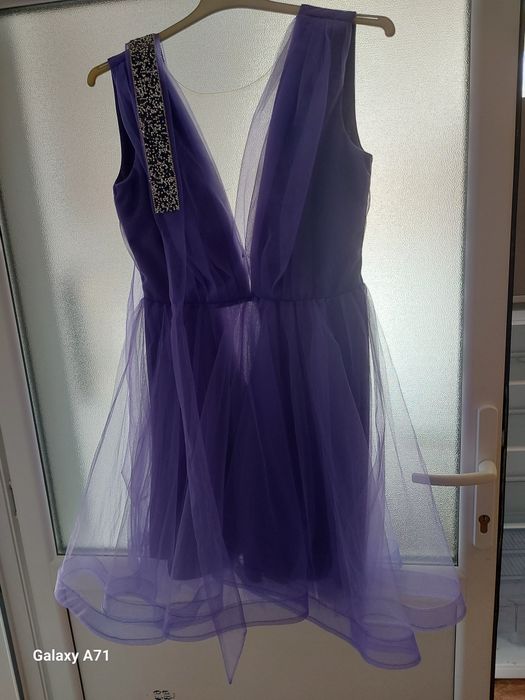 Vând rochițe petrecere