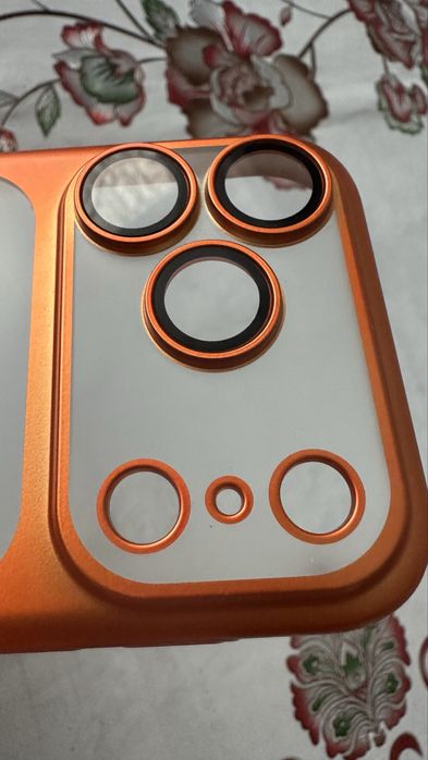 Продам новый чехол на 17 про