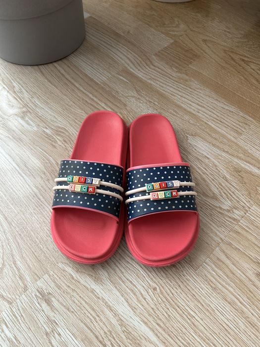 Slapi/ papuci fetite marimea 33