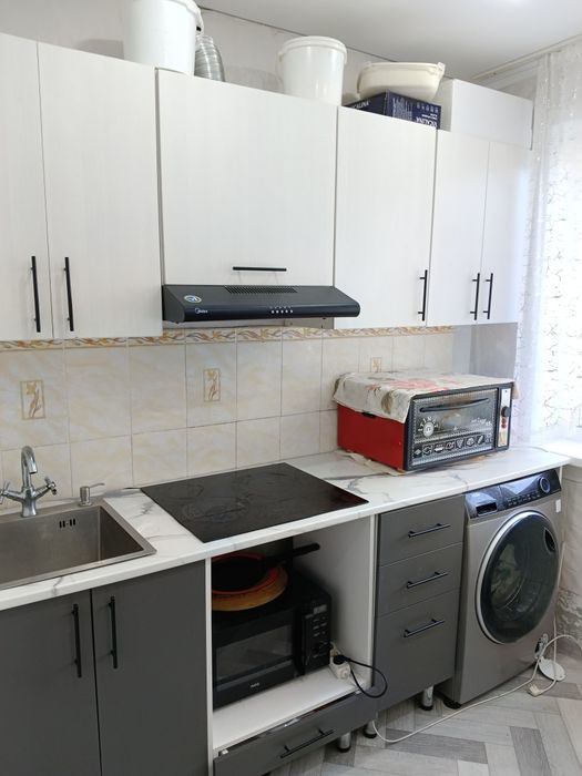 Продам 3 х комн., 6-48, 4 этаж.
