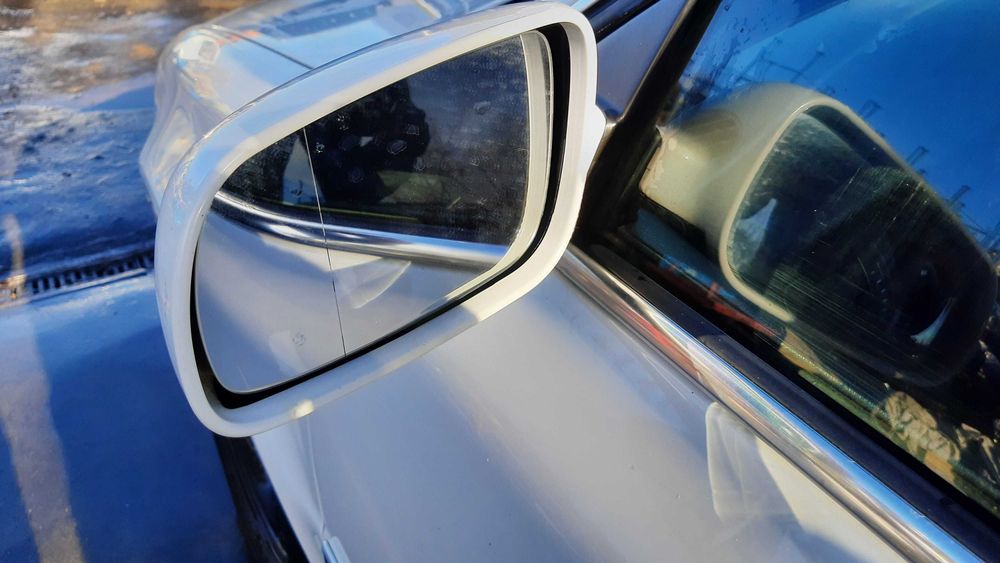 Dezmembrez Skoda Superb 1 1.9TDI/AVB/usa/portbagaj/grila/faruri/stopuri/oglinda/jante/interior/volan/aripa/capota