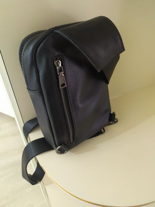 Продам барсетку кожаную