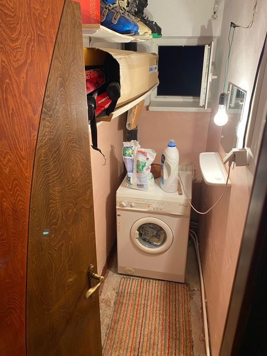 De închiriat apartament 3 camere decomandate 400 euro Bloc belvedere
