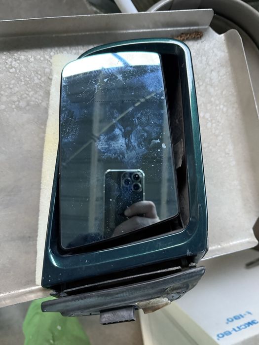 Зеркало боковое на Мерседес