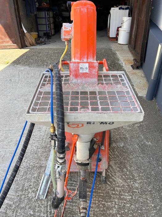 Монофазна машина за мазилки PFT RÜTMO M PLUS