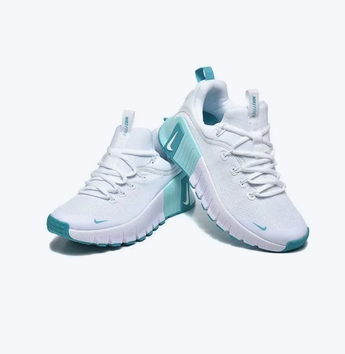 Кроссовки Nike Metcon 6 новые. Продаю по символической цене.