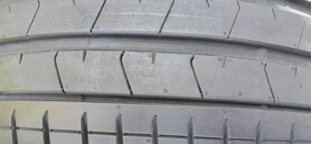 Чисто НОВИ 255 35 19 Pirelli
P-ZERO (PZ4) L.S.