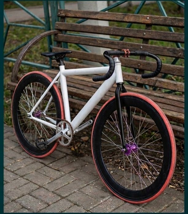 Продам фикс почти новый