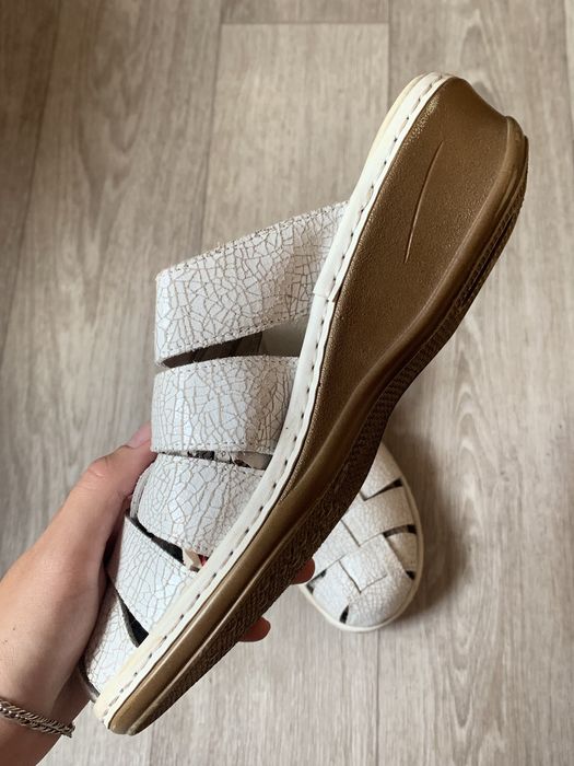 Продам обувь