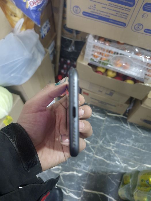 Айфон 8 64 гб 79акб