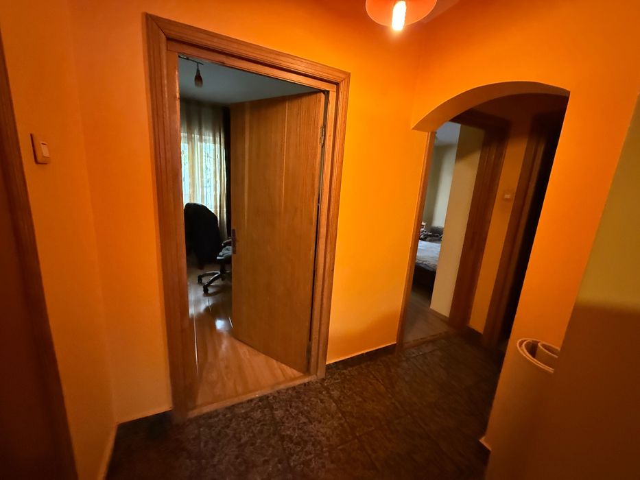 De vânzare Apartament 3 camere
