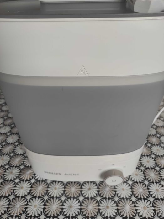 Продавам Philips Avent Premium SCF293/00 стерилизатор и сушилня