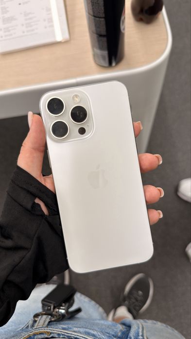 Телефон 15 pro max