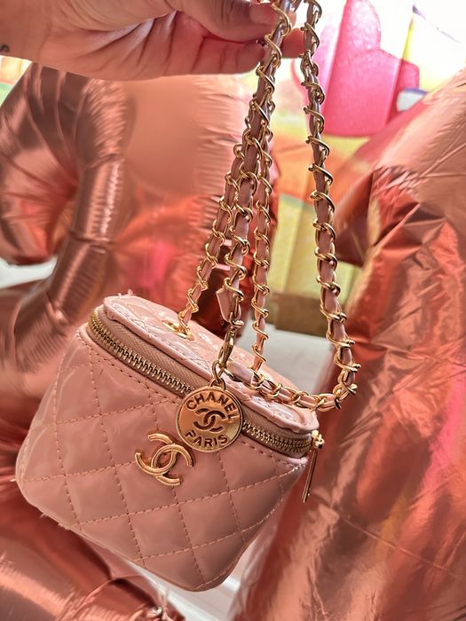 Дамски чанта CHANEL