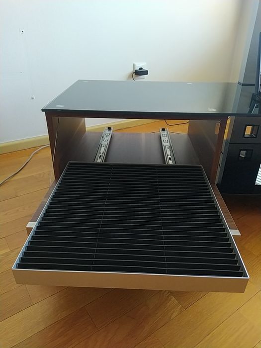 Шкаф за телевизор-Стойка за ТВ